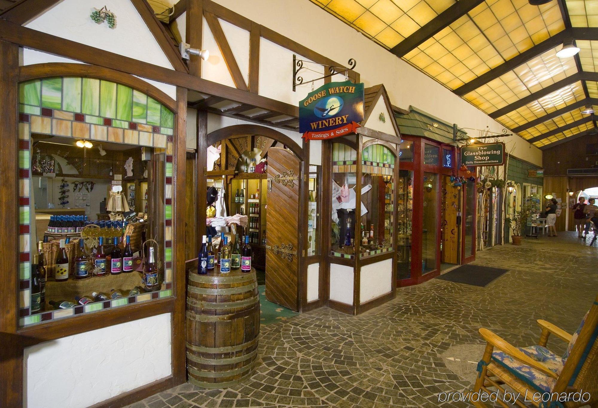 Golden Arrow Lakeside Resort Lake Placid Interior foto